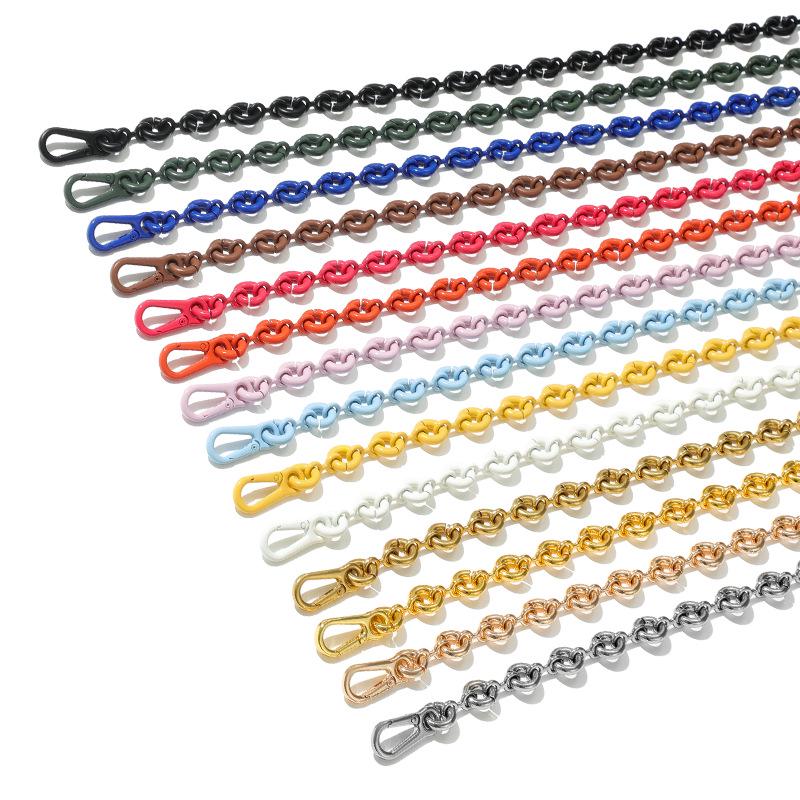 

H-92: Fits Loro Piana donut alloy chain, handheld or underarm. Optional round shoulder strap available separately.