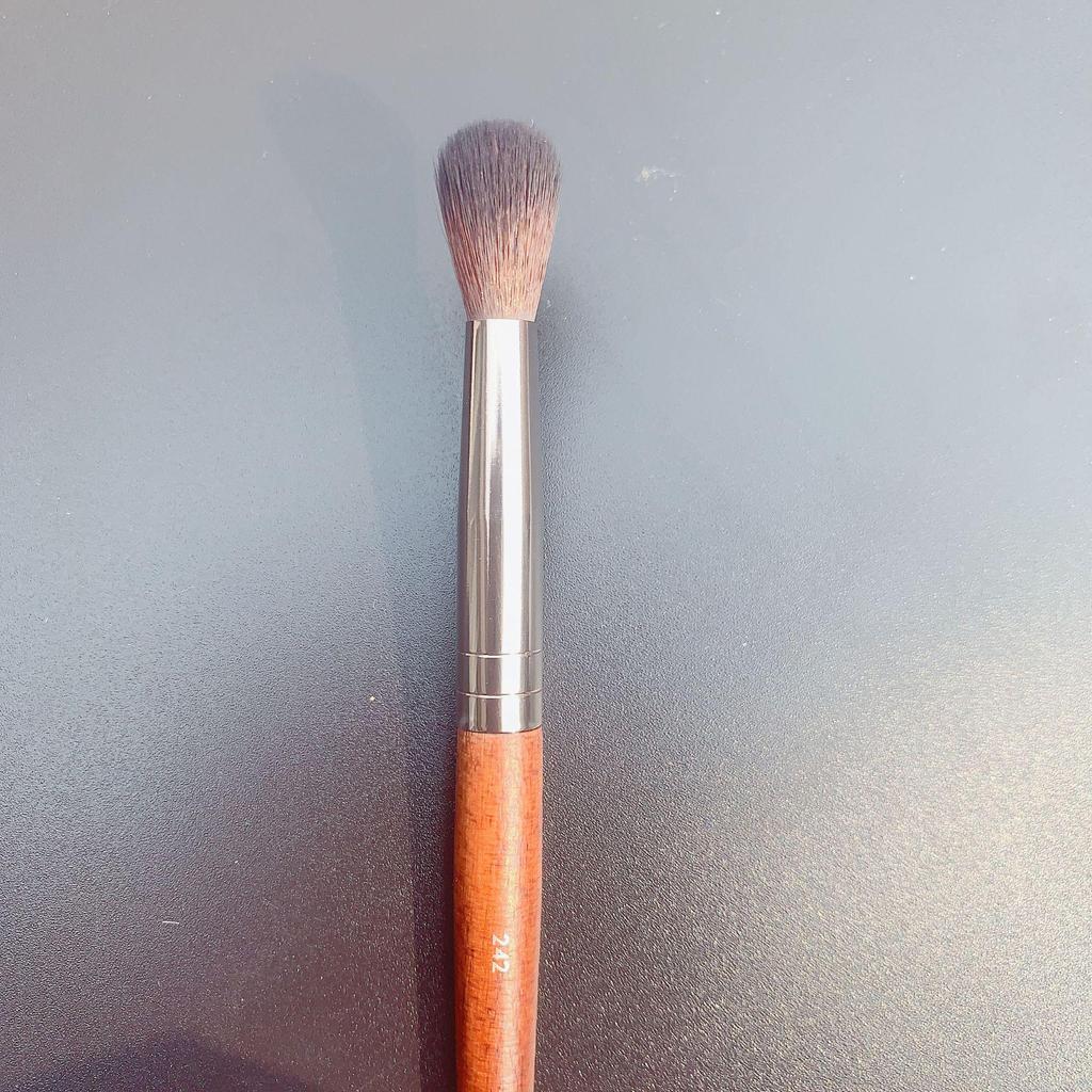 M Series Makeup Brush Set: Powder, Blush, Eyeshadow, Nose, Eyebrow, Blending, Contouring Brush.