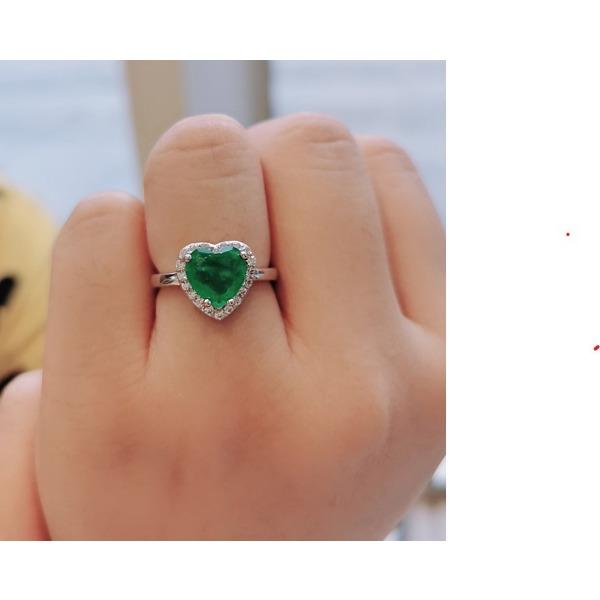 

Ювелирные изделия Популярное ожерелье-подвеска с имитацией изумруда Изумрудное кольцо Серьги-пусеты Набор