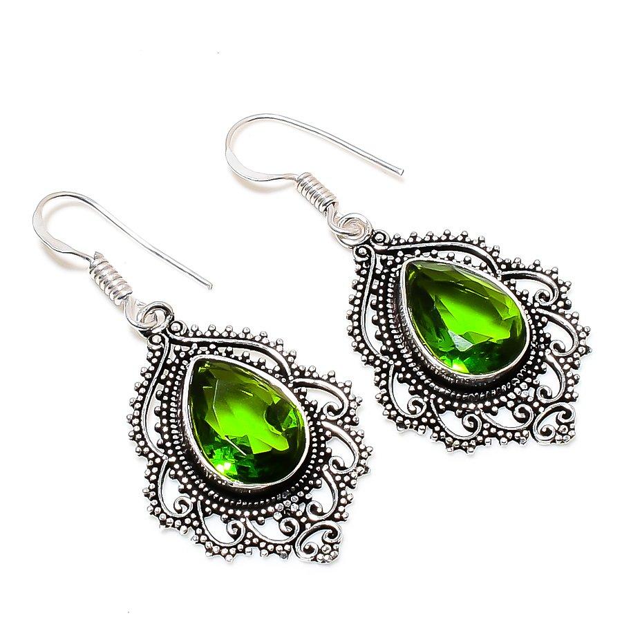 

Этнические ювелирные серьги ручной работы с драгоценными камнями перидот 1,85 дюйма VR-3573