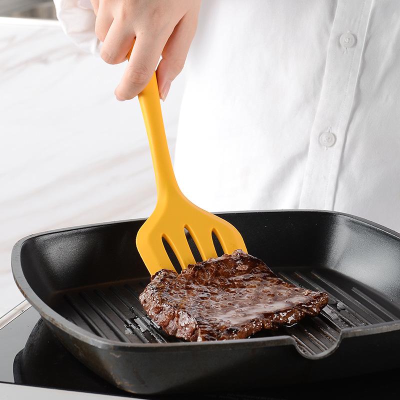 Set di Attrezzatura da Cucina in Silicone All-Inclusive da 10 Pezzi: Padella Antiaderente, Paletta da Cucina, Cucchiaio, Spatola da Frittura, Mestolo per Zuppa, Secchio di Conservazione.