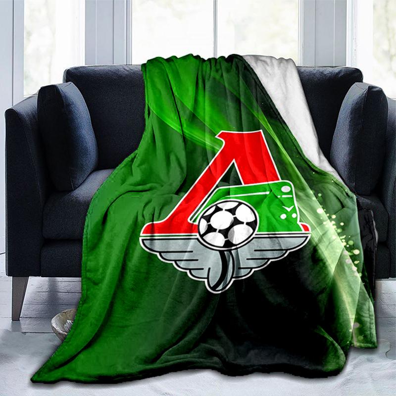 Green And Red Soccer Emblem Printed Throws Blanket Soft Flannel Blankets for Couch Bed Gifts for Men Women Picnic blanket Christmas gifts
