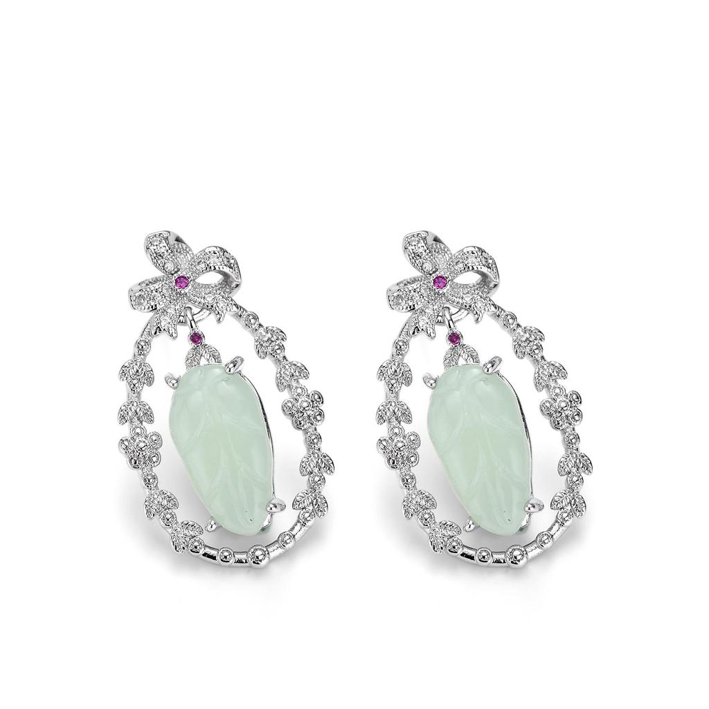 Elegant Retro Hetian Jade Leaf Wreath Earrings - Light Luxury Ancient Style Dangle Studs for Women