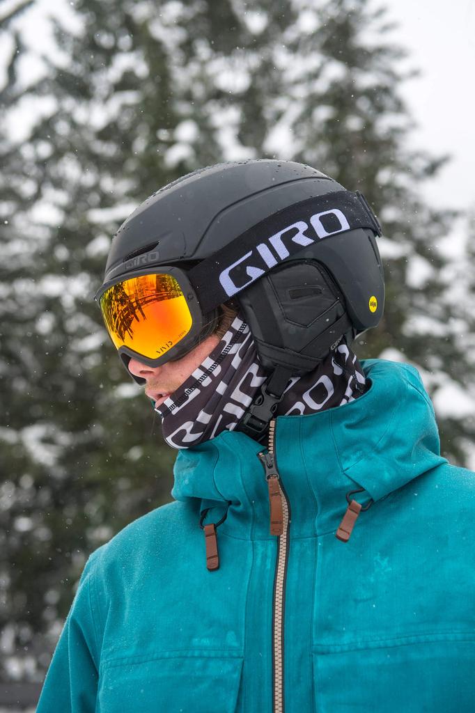 GIRO Neo Asian Matte 7108355 Шлем для лыж/сноуборда, Посадка, Черный, Маленький,