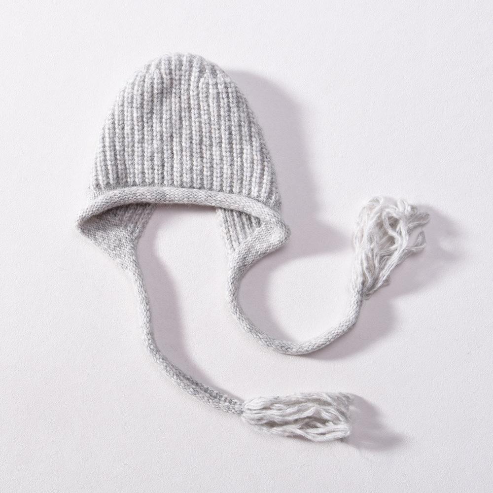 Herbst- und Winter-Neuheit, mehrfarbige Wollstrickmütze, Schnür-Outdoor-Wollmütze, warm und winddicht, gerollter Rand zur Betonung des Gesichts, kleine Mütze