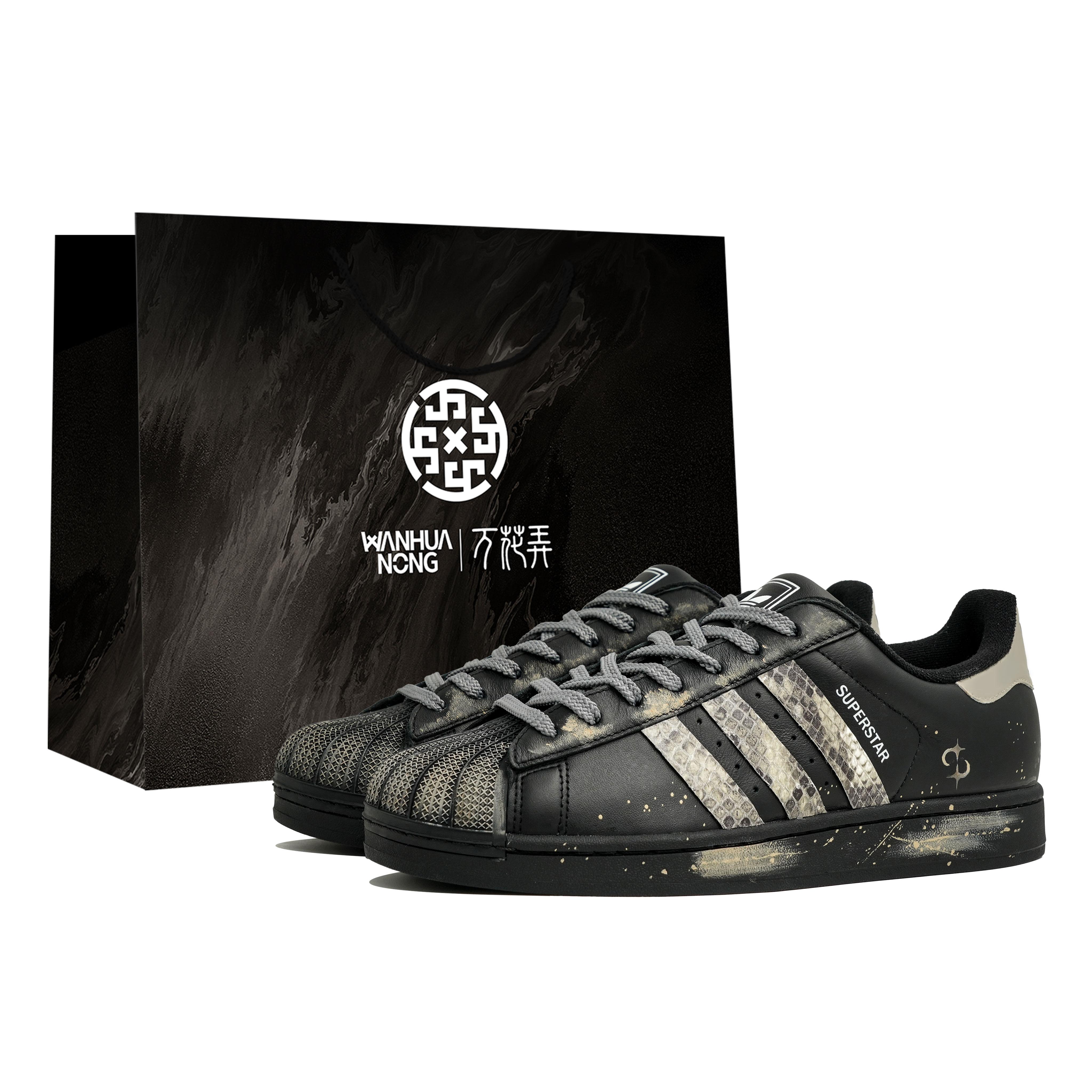 

Adidas Superstar 2 Kaleidoscope, Dust Scale, Shopping Bag Abrasion Resistant Low top Skateboard Shoes Unisex Black JI0079(Team1024-S-BOX) 37⅓