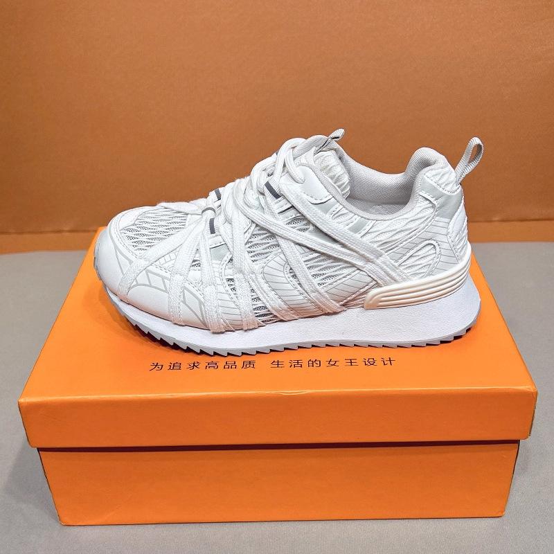 

Paris strap platform dad shoes women s shoes 2025 summer new small man height increase super good-looking mesh Forrest Gump shoes 35