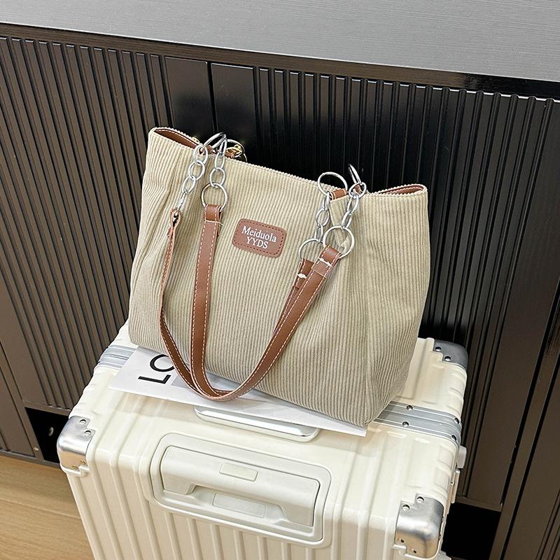 

Large-capacity bag women s new leisure student class commuting shoulder bag simple women s tote bag хаки