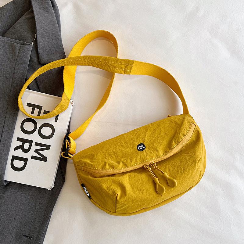 Japanese ultra-light waterproof messenger bag Oxford cloth unisex versatile single shoulder nylon lightweight practical saddle breast bag