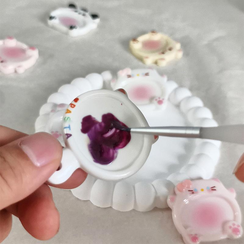 1Pcs New Design Cute Resin Ring Paint Palette Mini Portable Ins Wind Cute Finger Palette Tone Nail Tools Art Supplies