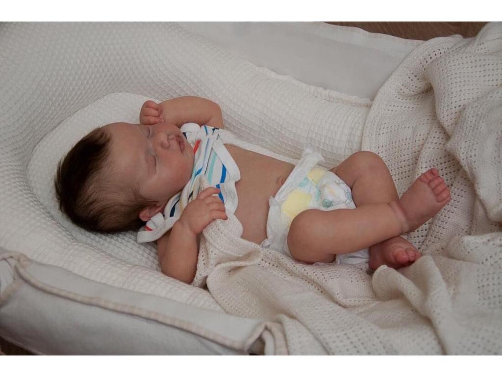 19-Inch Lifelike Loulou Reborn Baby Doll - Cute and Realistic Simulation Toy