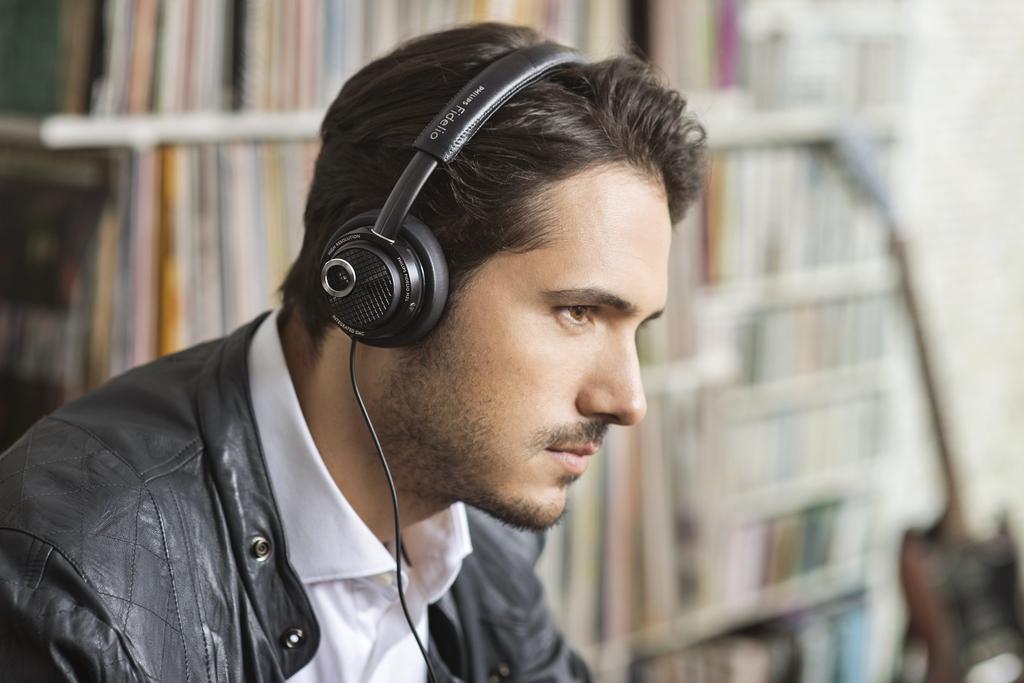 PHILIPS Fidelio Series Headphones, Closed-Back, On-Ear, Lightning Connection, High-Resolution Audio Compatible, Black, M2L