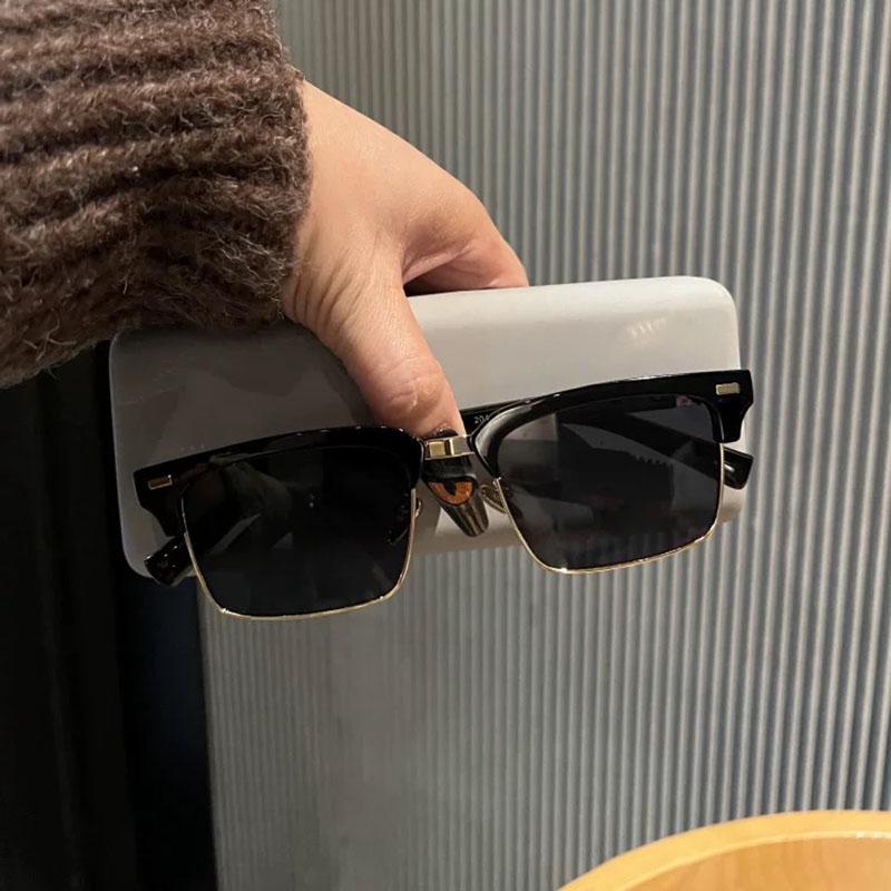 Luxury Brand Designer Retro Eyebrow Metal Frame Square Sunglasses Women For Men Sun Glasses Punk Popular Rivet Eyeglasses