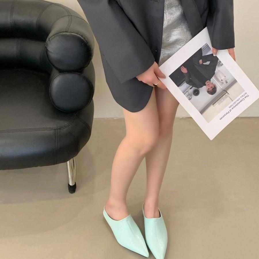 French temperament pointed sandals lazy slippers women's spring 2025 new fashion versatile bag head half slippers women