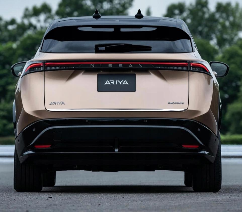 Nissan Ariya - CHROME trunk lid