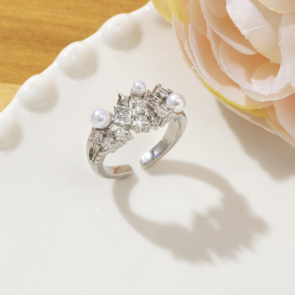 Fashion Design, Pearl Open Ring, Women's Light Luxury, Elegant and High-end Temperament, Full of Diamonds, Zircon Ring.
