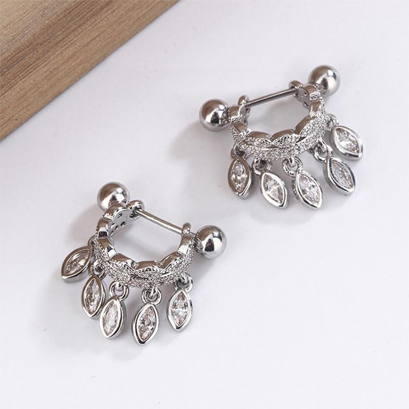 

Ретро Креативный Циркон Капля Воды Кисточка Клипса на Козелок Нейтральный Этнический Стиль Персонализированные Ежедневные Вечерние Ювелирные Изделия Подарок серебряный