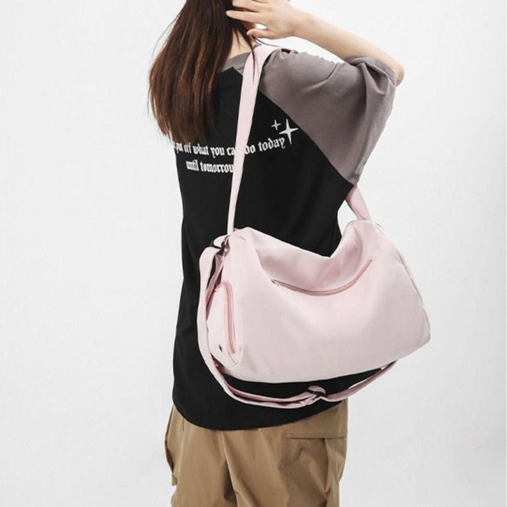 Handheld Travel Duffle Bag Waterproof Messenger Bag Fashion Travel Luggage Bag  Female
