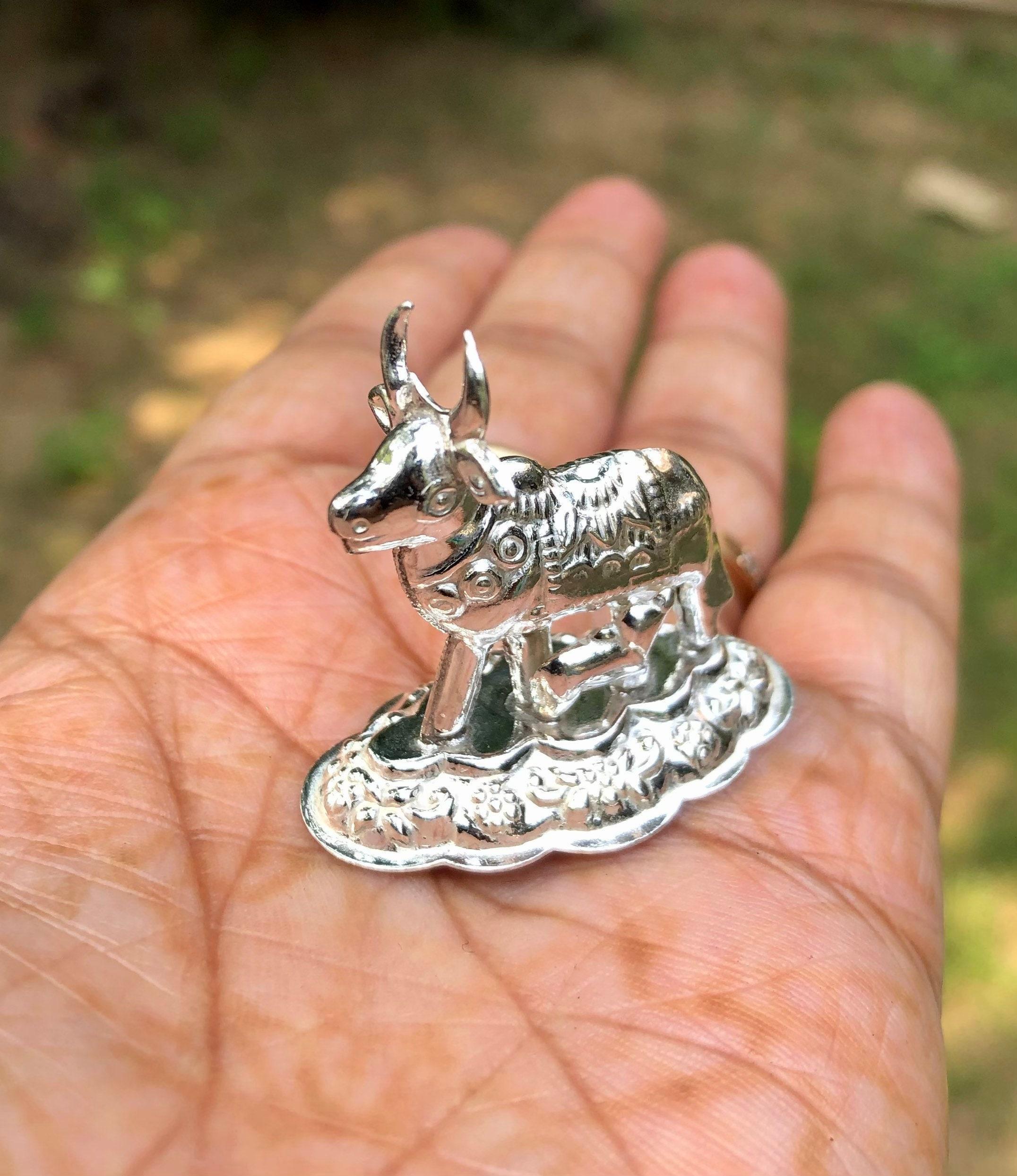 925 Silver Hindu Religious Statue Sacred Kamdhenu Cow Feeding Calf 5.5 gram Lord Krishnas Favourite Temple Pooja Hindu Religion Free Ship One Size