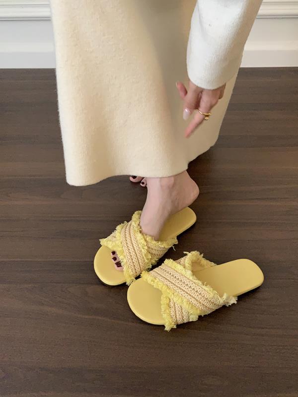 

Fashion Shoes Woman 2025 Slippers For Swimming Pool Beach Flat Scandals Slides Shoes Slippers Flat Summer Clogs Woman Slides Beach 35