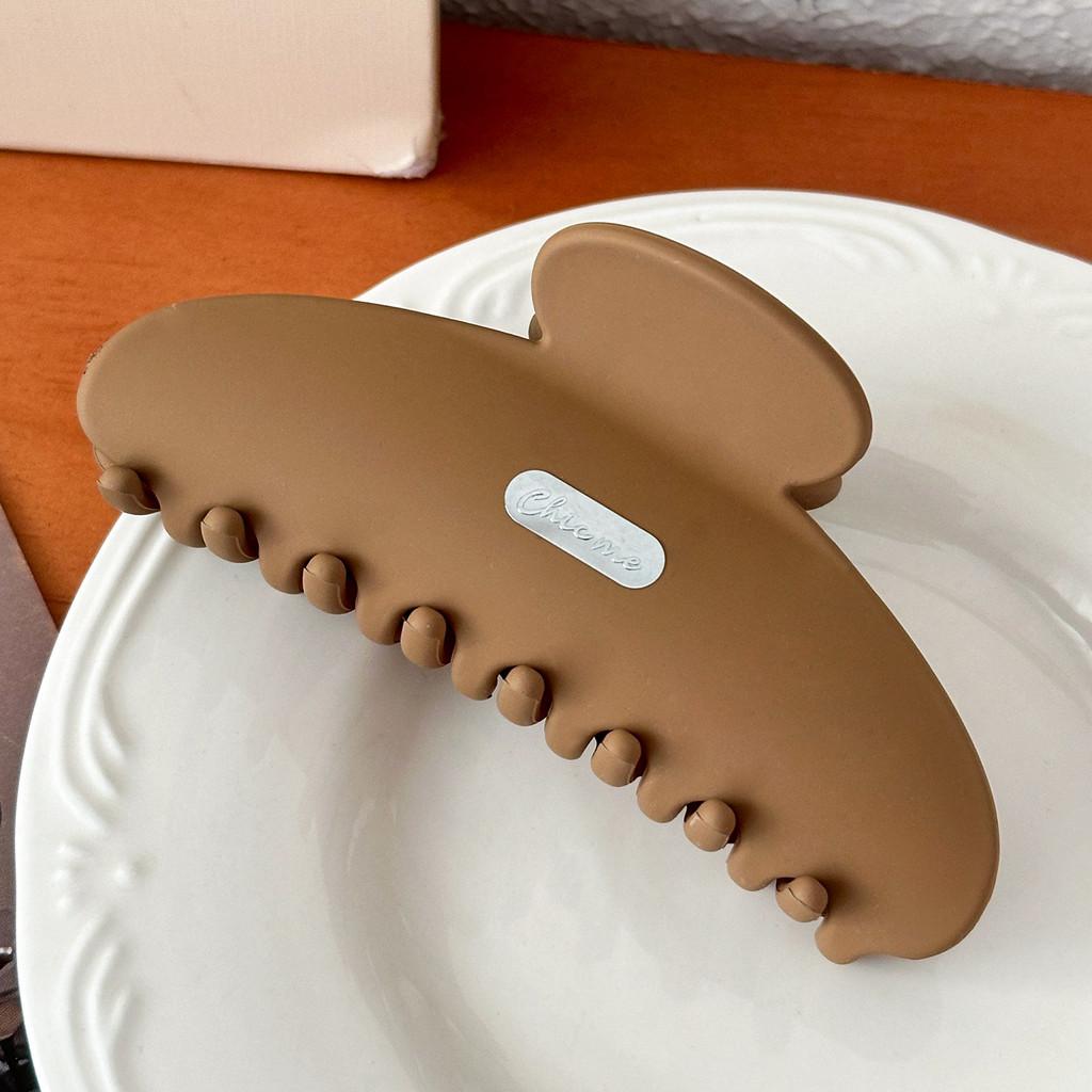 

Elegant 10cm Korean Style Matte Finish Resin Large Hair Claw Clip For High Ponytails Coffee10.2cm