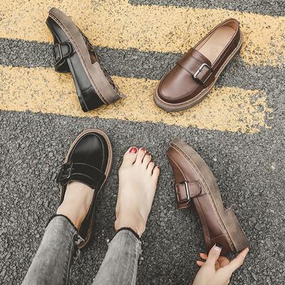 Moda 2024 Retro Damskie Buty Oxford Szyte Dziewczęce Loafersy z Metalową Klamrą Czarne/Brązowe Skórzane Płaskie Buty Damskie Trampki Niska Platforma Mokasyny
