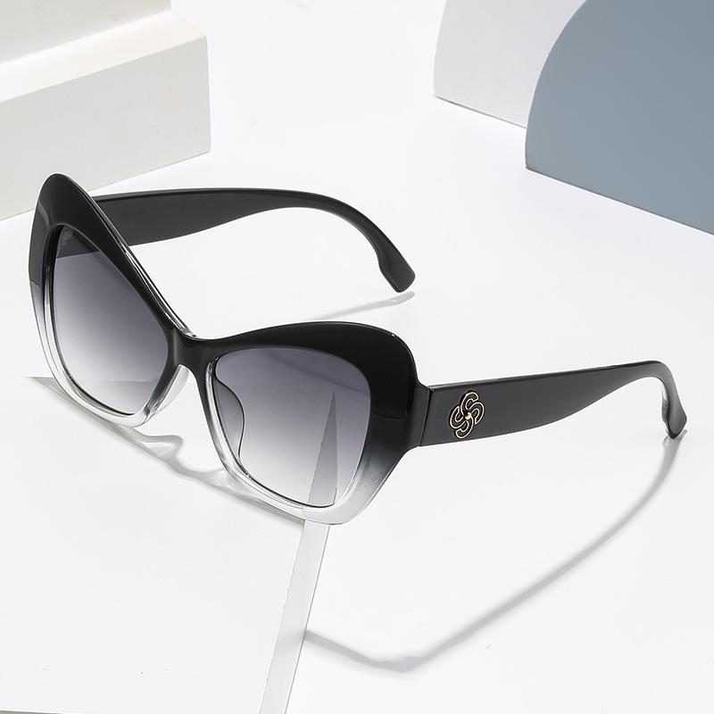 New Cat Eye Sunglasses for Women with Retro Style Eyeglass Beach Travel Outdoor Brand Design Sunshade Glasses Uv400