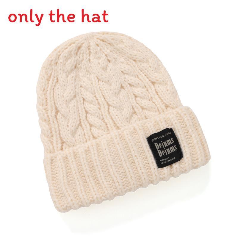 Knitted Hat Style With Letter Decor And Big Head Circumference For Casual Wear