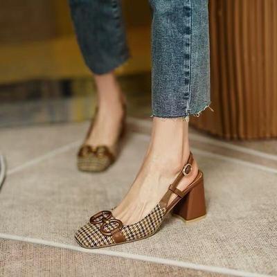 French Retro Square Head Horse Buckle Temperament Sandals Women's Summer 2025 New Plaid Bag Head Thick High Heels
