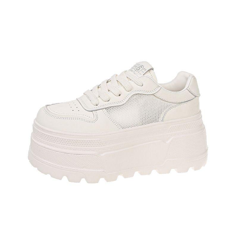 Korean version of the height increase white shoes 2025 new versatile super fire with skirt small autumn explosion thick baseplate shoes tide