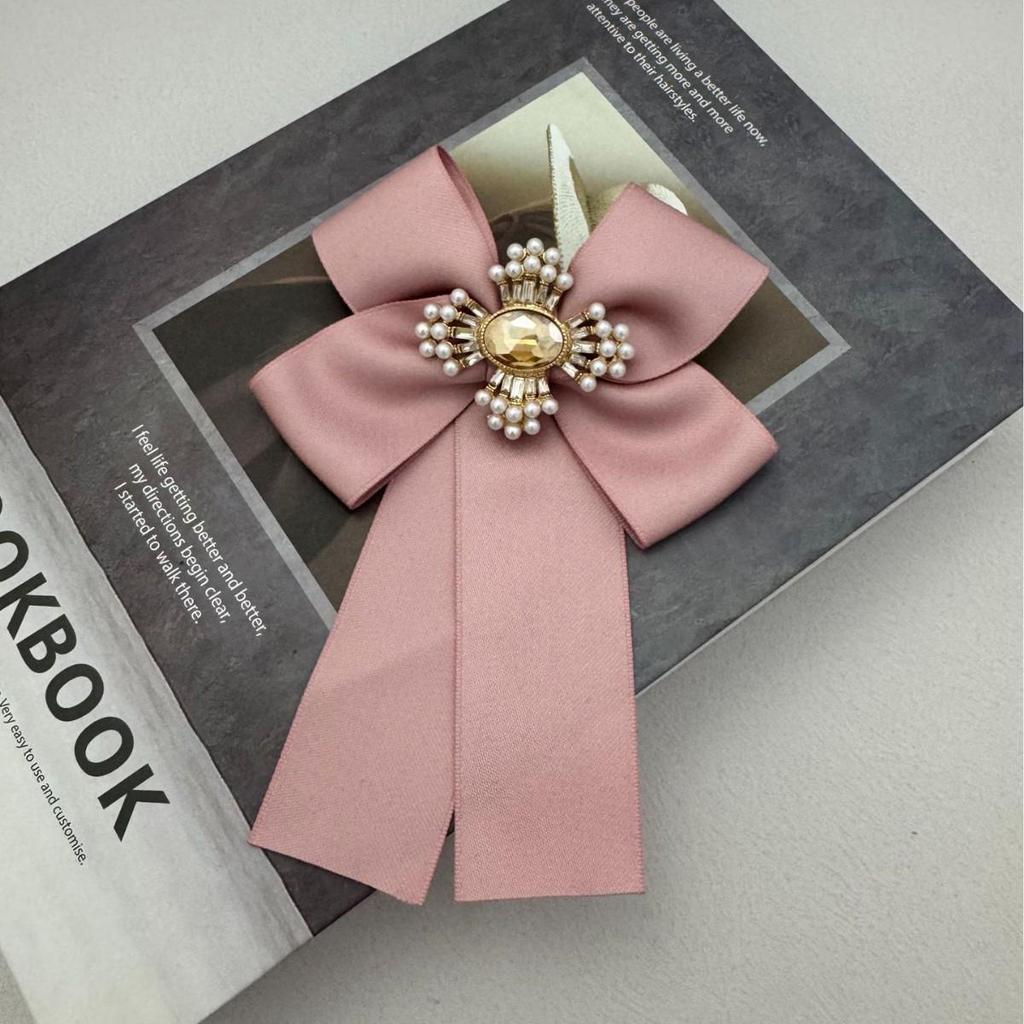 Versatile French Pearl Bow Tie and Brooch for Clothing Necklines