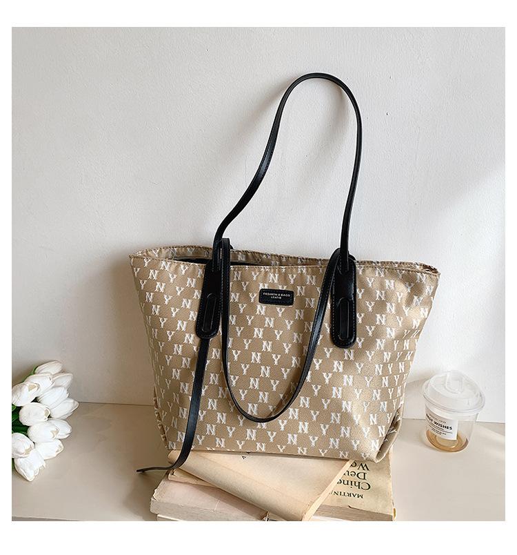 Handbag women's 2023 spring and summer new large-capacity tote bag popular shoulder bag fashionable texture big bag