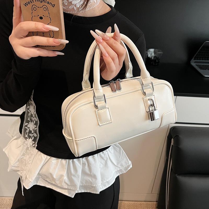 Premium Texture Small Bag Women's 2025 New Summer Popular Versatile Messenger Bag Fashion Super Fire Portable Pillow Bag