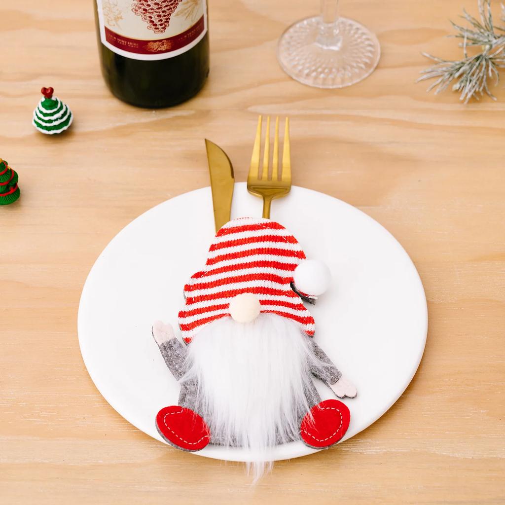150pcs New Christmas Decorations Gnome Knife and Fork Set Faceless Old Man Knife and Fork Bag Rudolph Cutlery Set