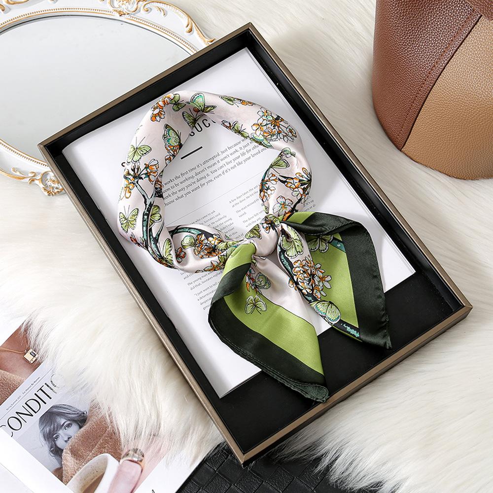 Camellia Flower Simple Silk Scarf Female Shanghai Story Thin Mom High-End Small Square Scarf Scarf