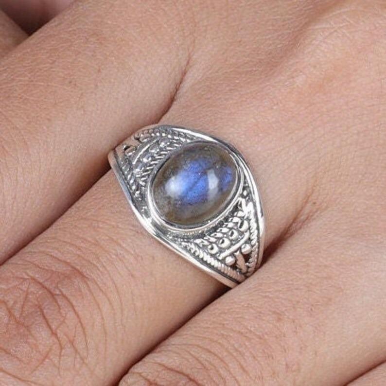 

Кольцо с драгоценным камнем лабрадорит, дизайнерское кольцо ручной работы, богемное кольцо, эффектное кольцо, свадебный подарок, кольцо с камнем, кольцо из серебра 925 пробы 10