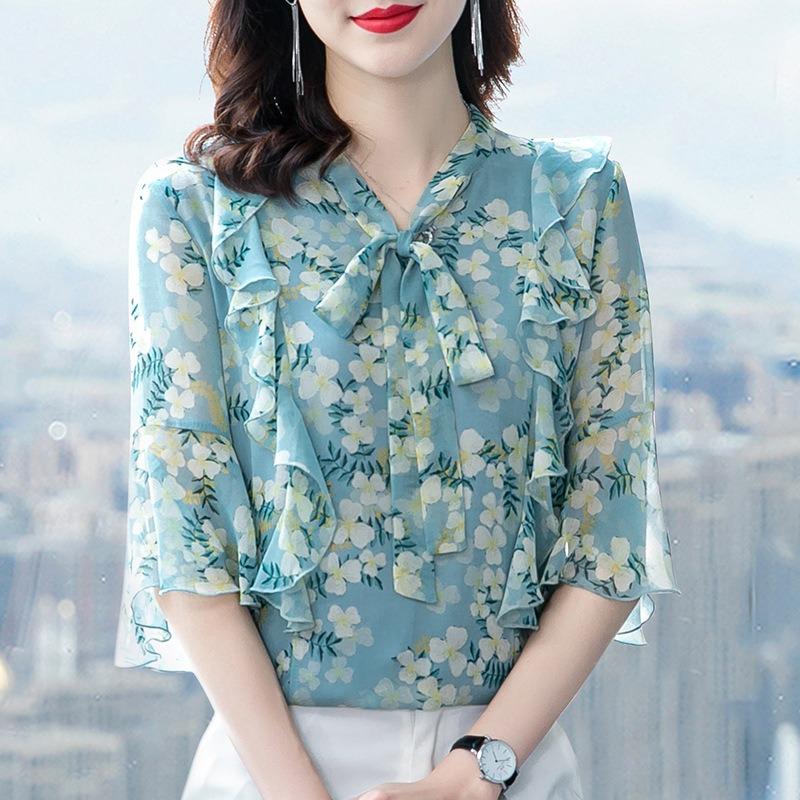 Middle-aged Loose Chiffon Shirt Women's Short-sleeved New Fashion Floral Tops Age-reducing Shirts