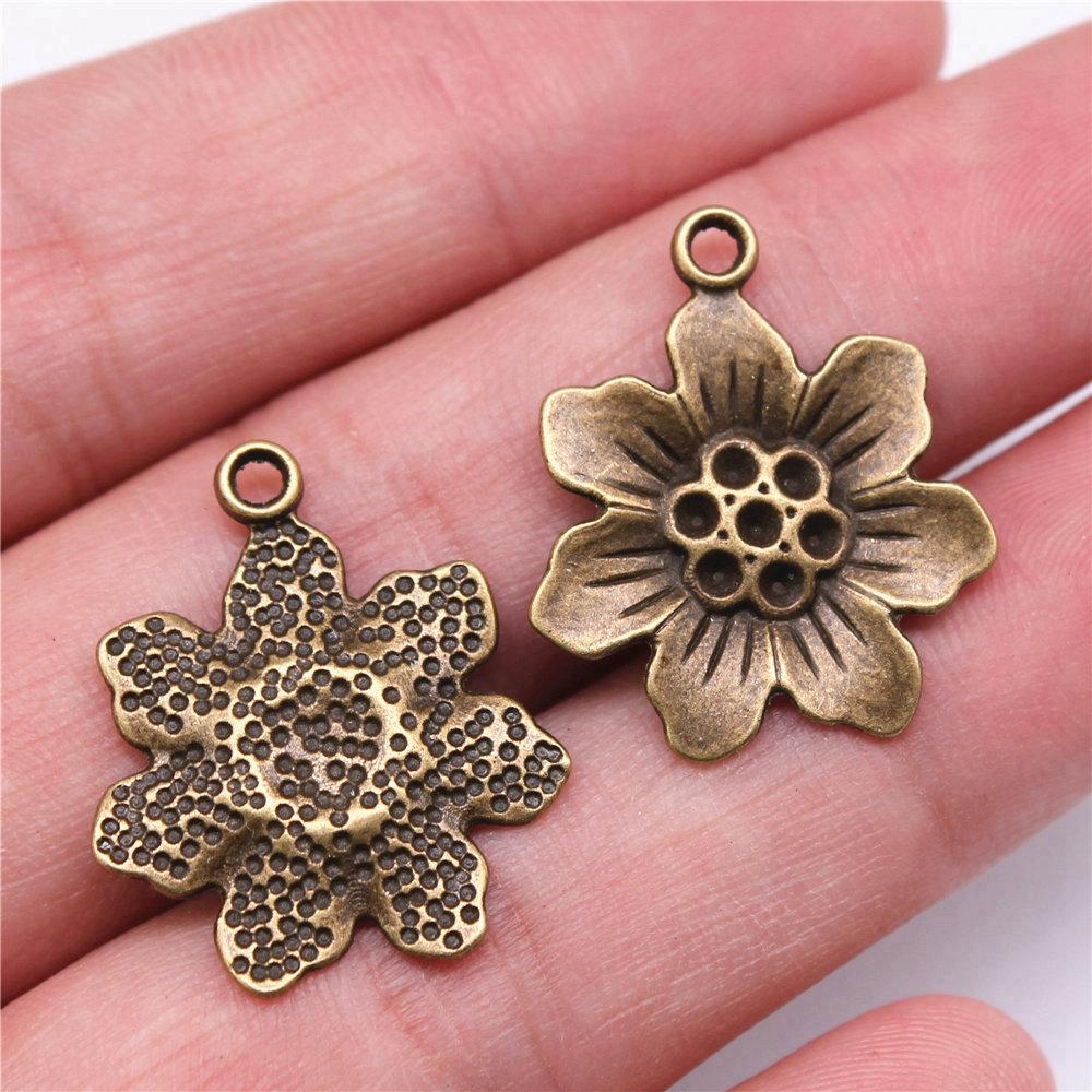 Charms Small Flower Pendants Wedding Jewelry Findings QC116