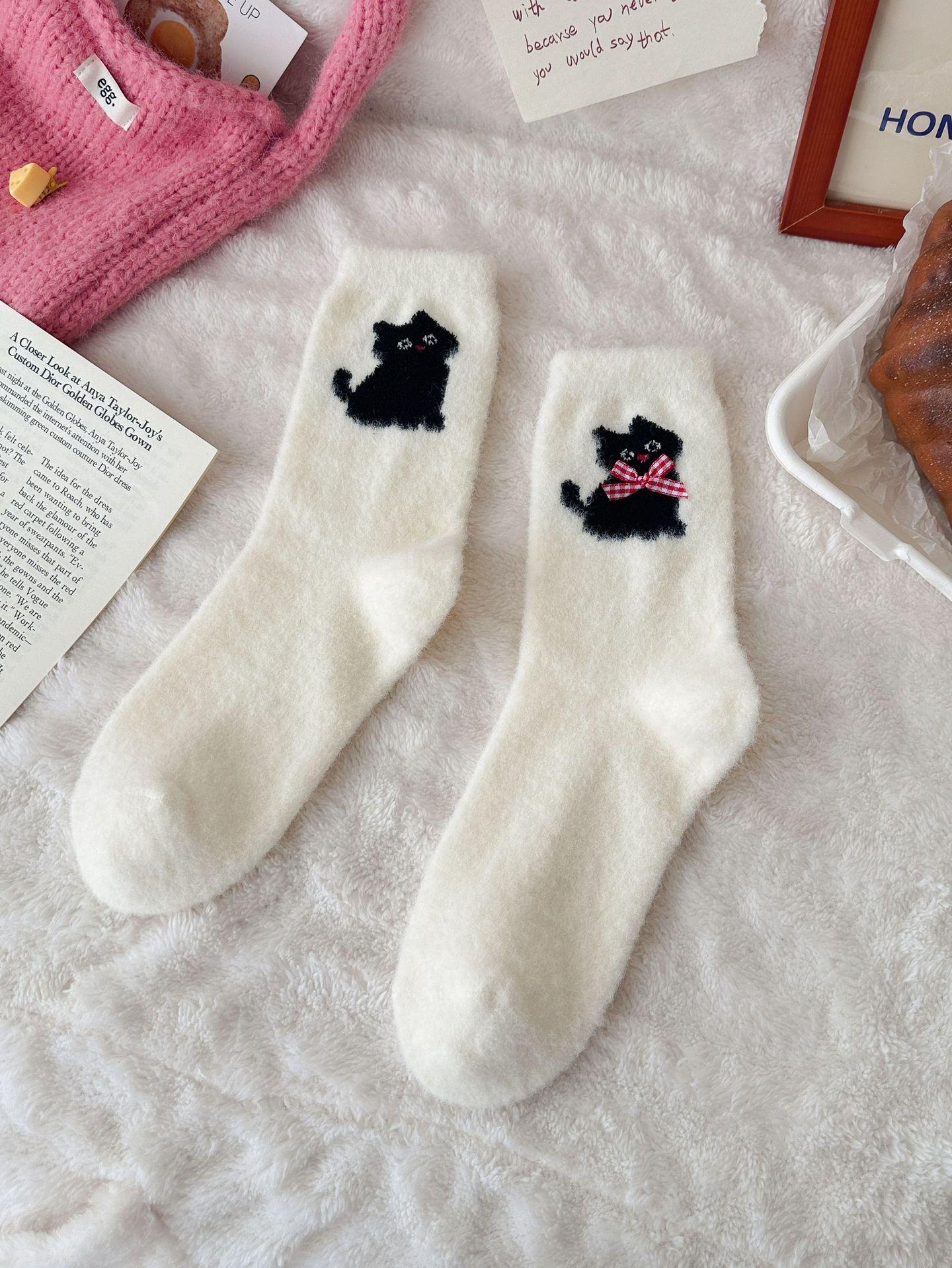 

Australian Velvet Small Animal Socks Female Cute Cartoon Puppy Cat Medium Tube Socks Thickened Warm Internet Celebrity Sleep Socks one size fits all