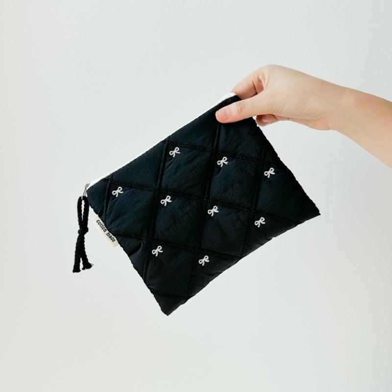 Quilting Embroidery Bow-shaped Cosmetic Bag, Portable Wallet, Stationery Bag, Large-capacity Multi-functional Pen Bag Black bow tie