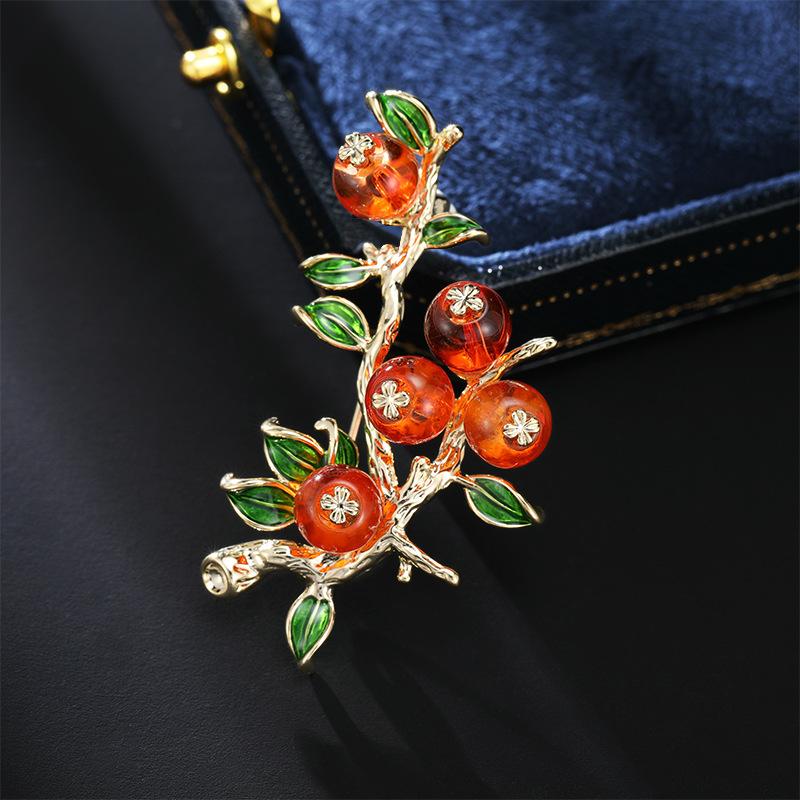 Chinese persimmon persimmon Ruyi brooch female personality creative design temperament corsage suit coat glazed pin accessories