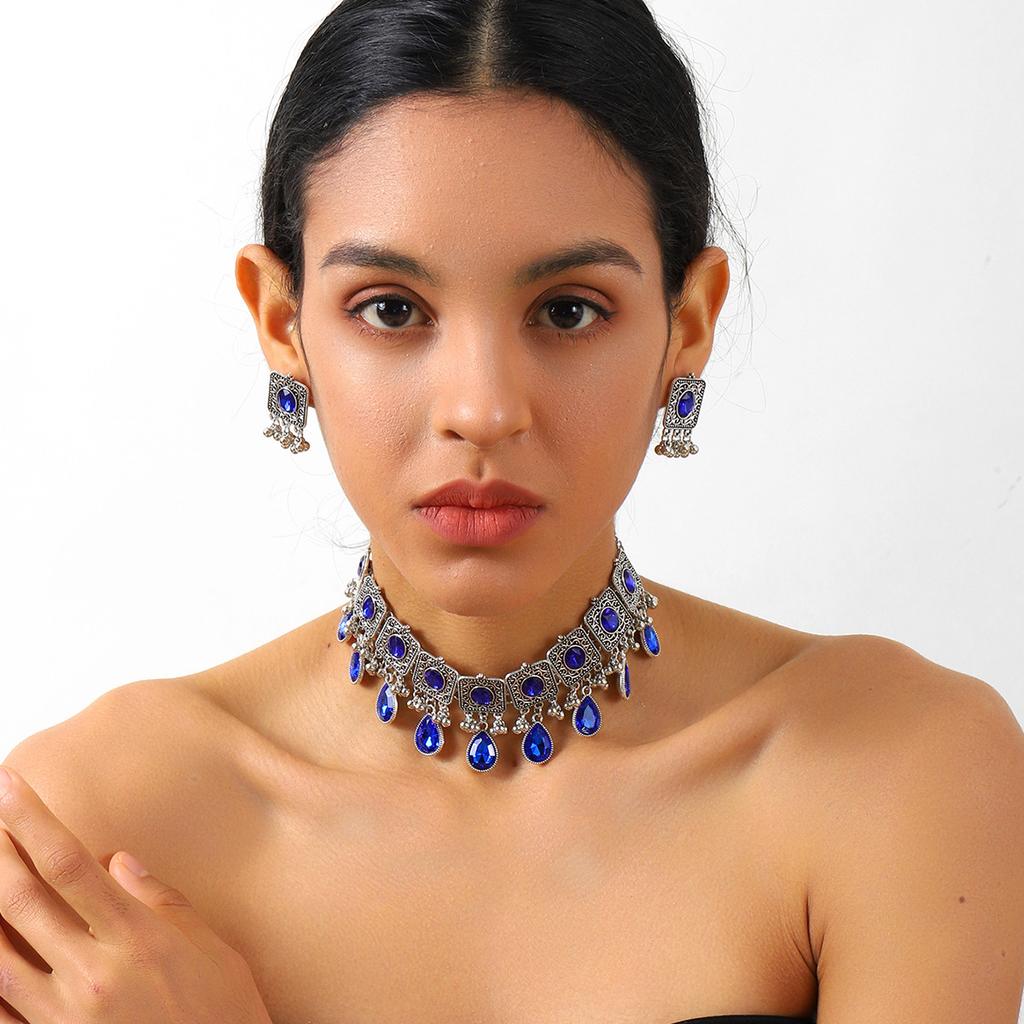 Diamond-Encrusted Square Water Drop Collarbone Chain For Women, Retro Bohemian Fashion Jewelry Set