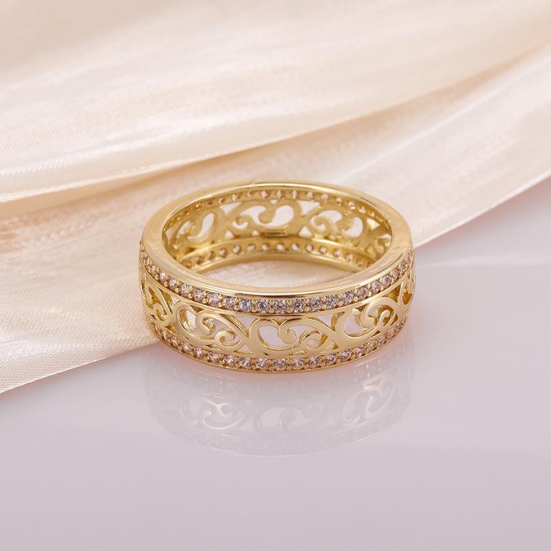Luxury Hollow Zircon Ring For Women Gold Plated Retention Fashion Finger Jewelry Trendy Accessory