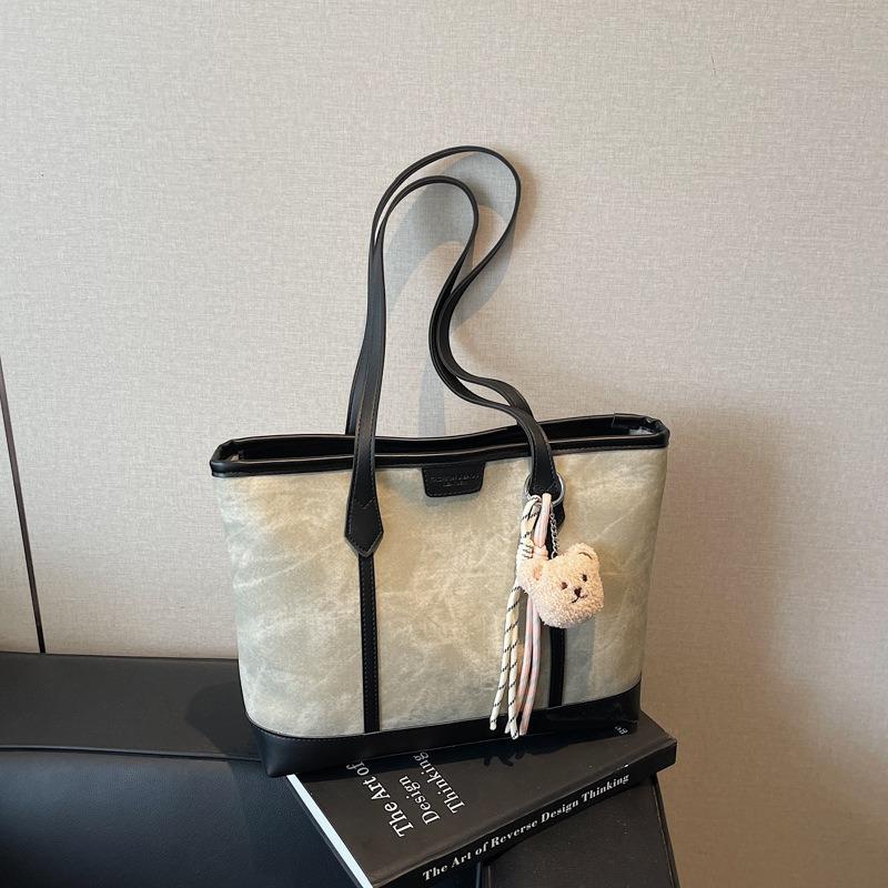 Casual commuter women's large-capacity bag spring and summer new fashion portable shoulder tote bag