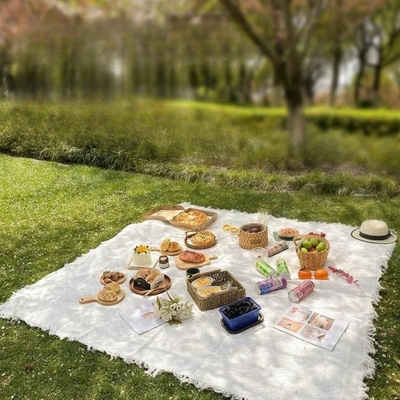 Moisture-proof Thickened Picnic Mat Outdoor Camping Ground Sheet Beach Blanket for Style Photos Camping Hiking Supplies