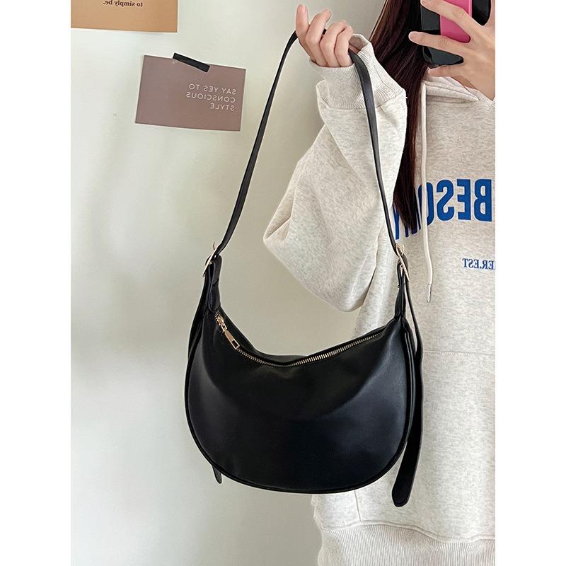 Textured niche small bag women's bag new fashion casual black shoulder messenger bag versatile dumpling bag