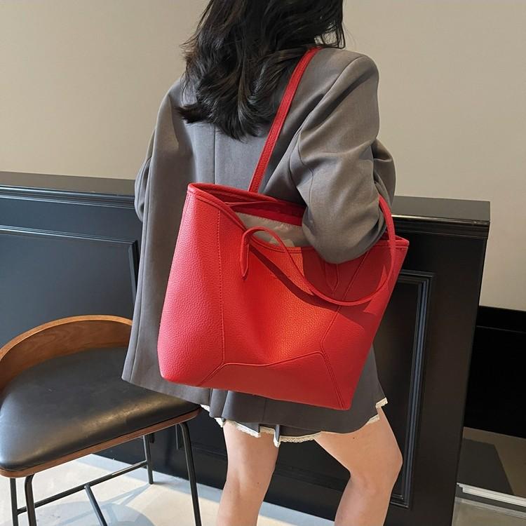 Large Capacity Bag Women's Summer 2025 New Simple and Versatile Shoulder Bag Popular Tote Bag