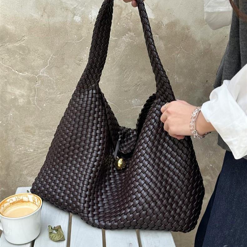 New Women's Handbag Large-capacity Handwoven Bag Shoulder Bag Women's High-end Versatile Commuter 2 set Bag Slack Tote Bag