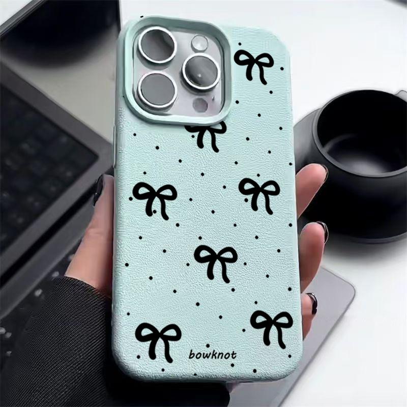 Czarne kropki, kokarda, nadruk, miękkie matowe etui na iPhone 16 Pro Max 15 Pro 14 13 12 11, TPU, tekstura skóry, odporne na wstrząsy, smukłe etui na telefon