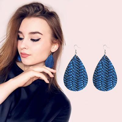 Modische Teardrop Weiches Kunstleder Ohrringe Für Frauen Leichte Hängeohrringe Schmuck Antike Hängeohrringe Geschenke Großhandel